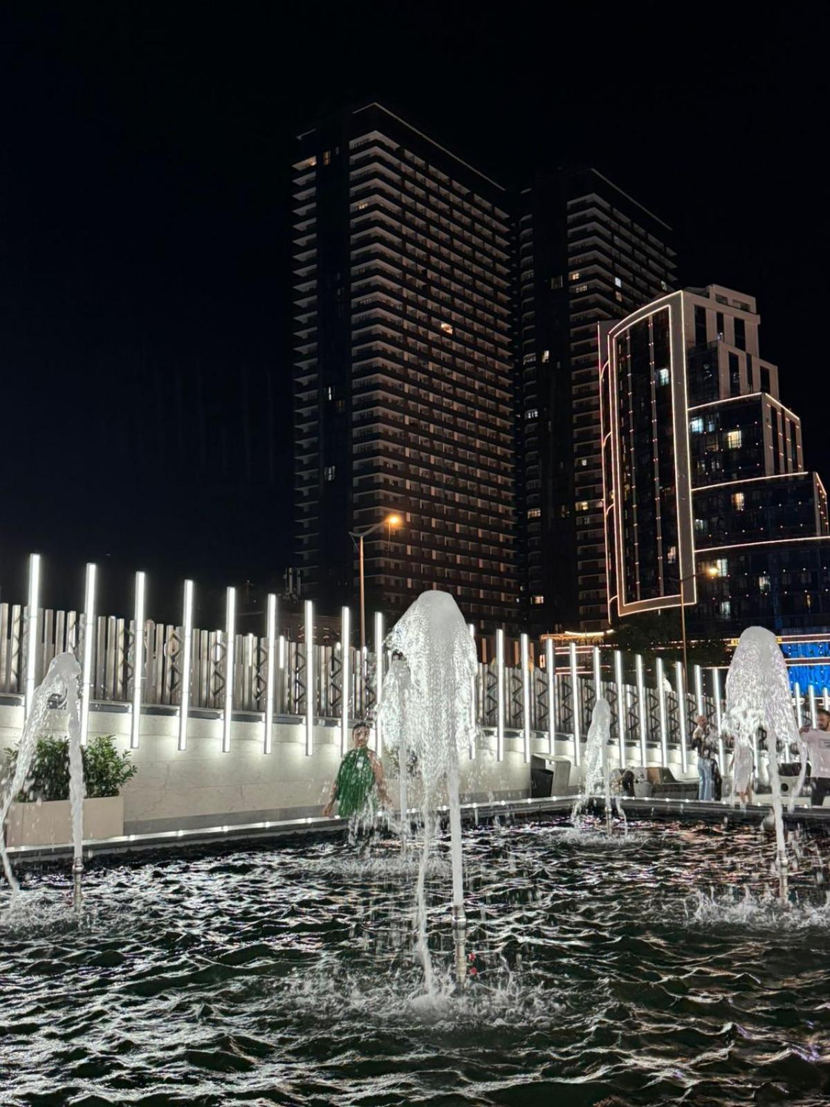 Moonlight Apart-Hotel บาทูมิ ภายนอก รูปภาพ