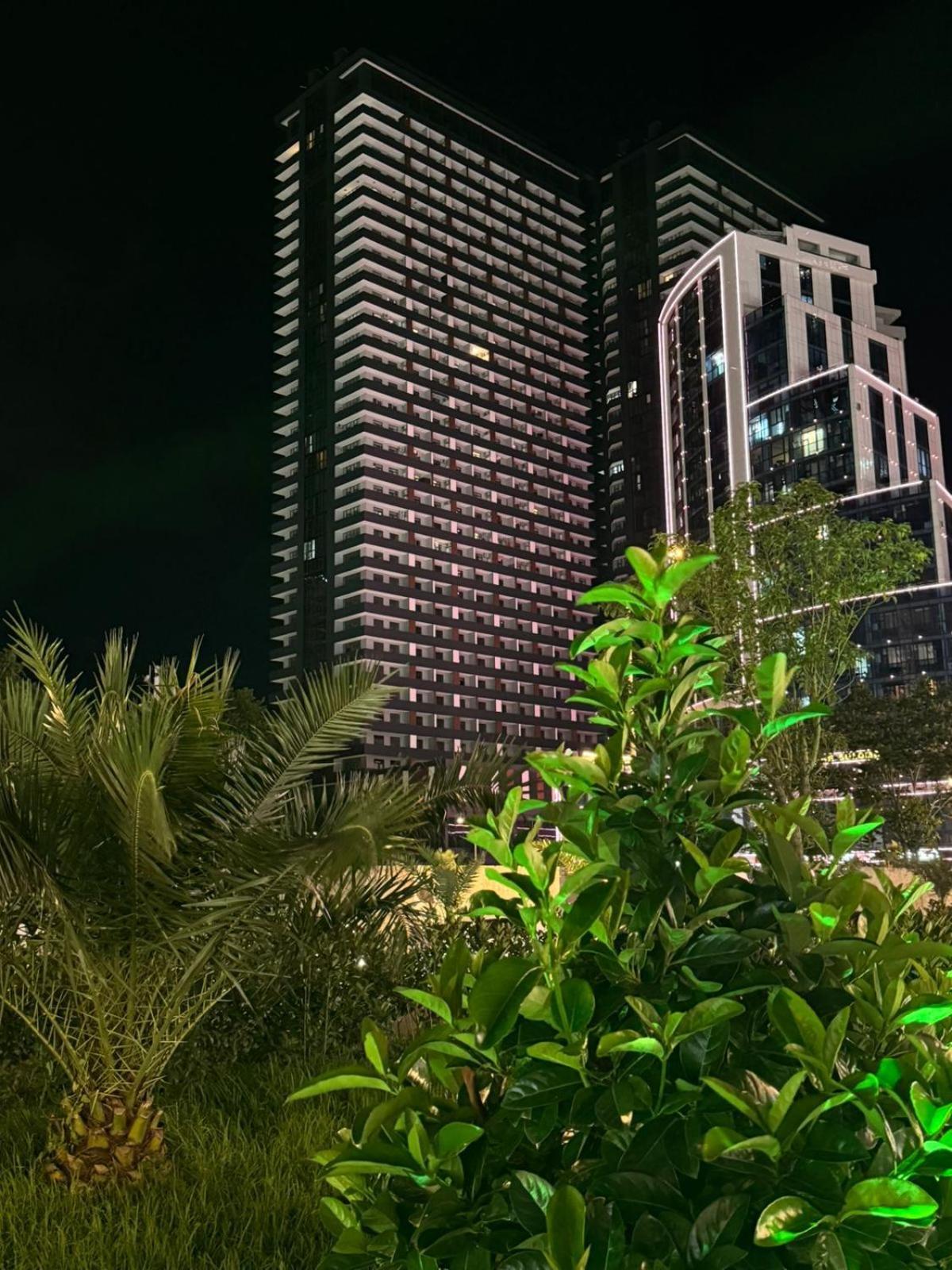 Moonlight Apart-Hotel บาทูมิ ภายนอก รูปภาพ